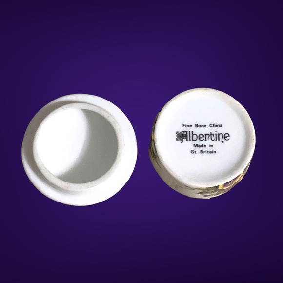 🚩 SOLD 🚩 Fine Bone China Gilded Ring Pill Box Wedding Gift - Picture 6 of 14